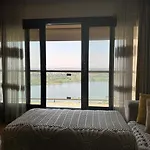 Private Jacuzzi 2Br Apt Nile Corniche Maadi